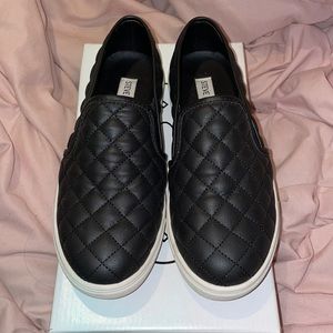 Steve Madden Shoes Ecentrcq Black size 7